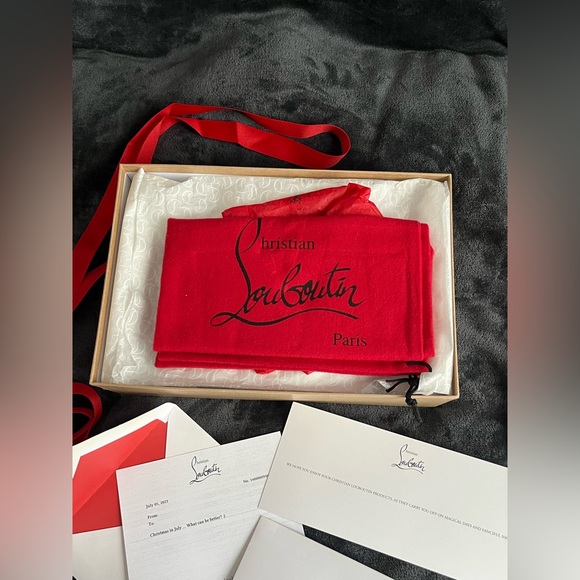 NEW LOUBOUTIN - Picture 7 of 12